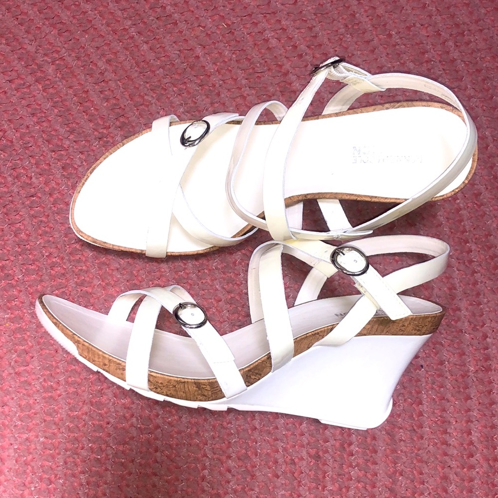 KENNETH COLE ~ WEDGE SANDALS - Picture 3 of 6